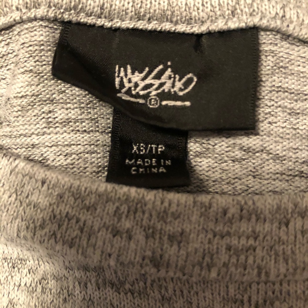 Sweater - Picture 3 of 3